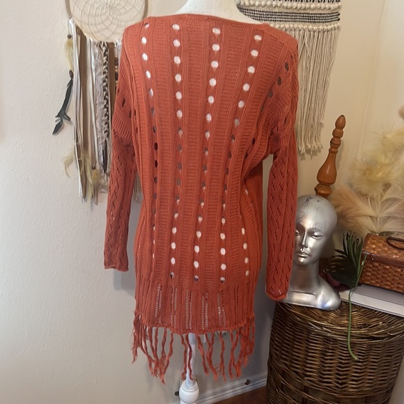 Rust Fringed Long Sleeved Knit Sweater by Sweet Jane/ Size Small - Picture 5 of 8